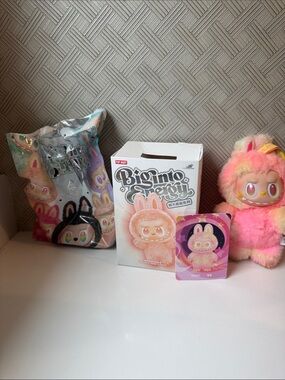 POPMART "The Monsters Big into Energy" Series Vinyl Plush Pendant Loyality